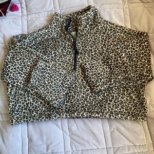 cropped cheetah print top w drawstring!